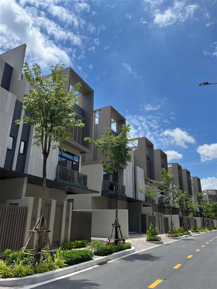 Biệt thự compound đẳng cấp nhất bình dương của capitaland  vị trí hồ công viên và mặt tiền metro
