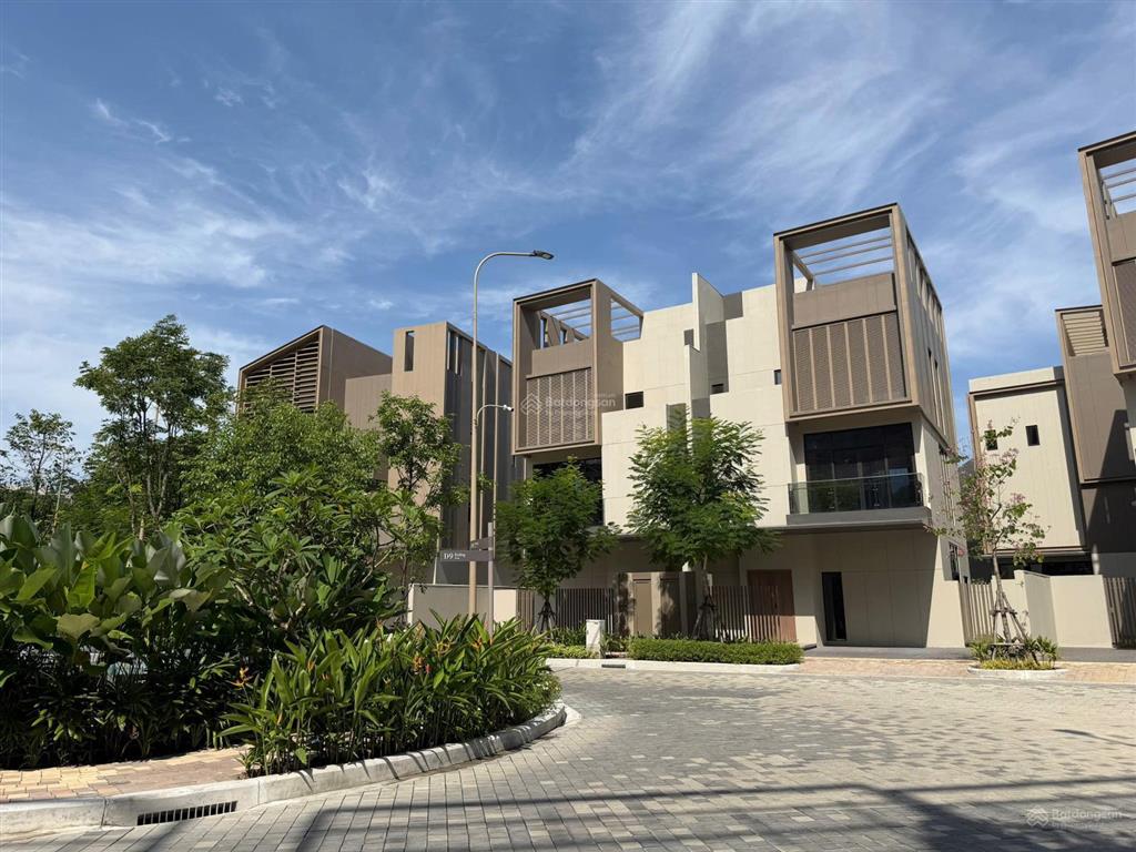 Biệt thự compound đẳng cấp nhất bình dương của capitaland  vị trí hồ công viên và mặt tiền metro