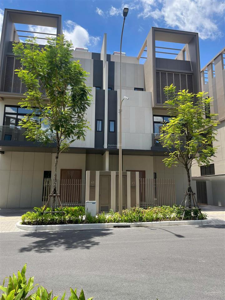 Biệt thự compound đẳng cấp nhất bình dương của capitaland  vị trí hồ công viên và mặt tiền metro