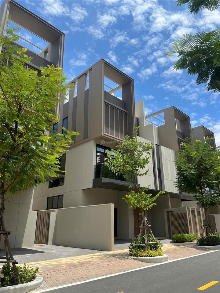 Biệt thự compound đẳng cấp nhất bình dương của capitaland  vị trí hồ công viên và mặt tiền metro