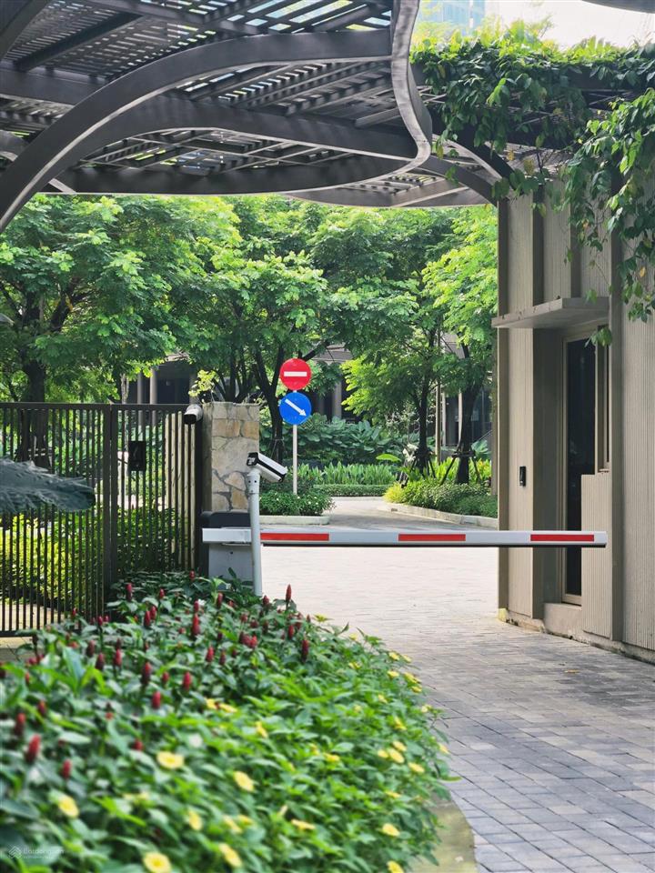Biệt thự compound đẳng cấp nhất bình dương của capitaland  vị trí hồ công viên và mặt tiền metro