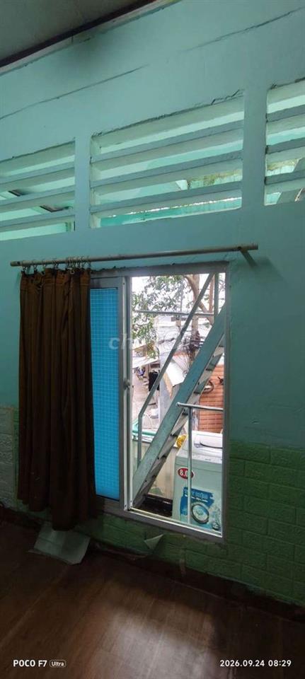 LẦU 1 PHÙ HỢP 1 SV NỮ