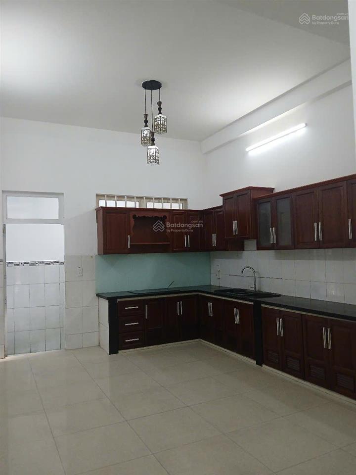 Cho thuê nhà mặt tiền thạnh xuân 21, quận 12, giá 15tr/tháng , diện tích 68m2,  0913 857 ***