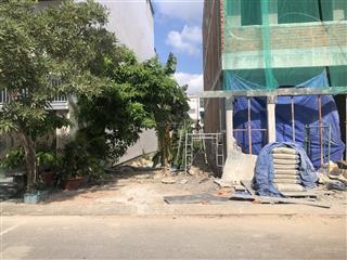 Bán lô đất hướng đông nam đường 14m khu đô thị hoàng long , nam nha trang