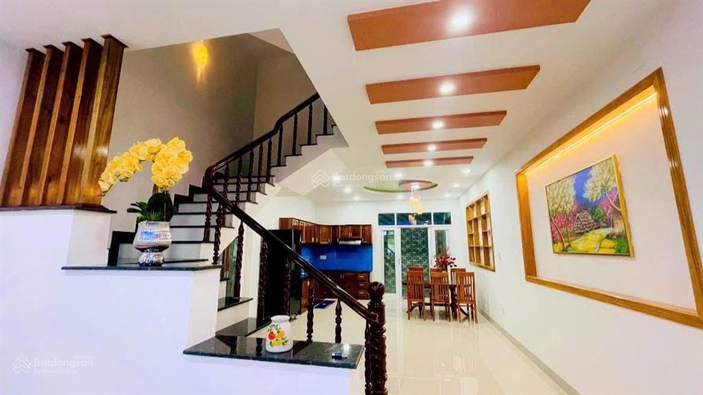 Bán nhà 3,5 tầng đường kha vạn cân , khu đô thị phước long a, nam nha trang