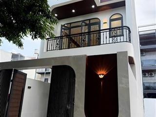 Bán nhà 3,5 tầng mới xây ở gói 5 kđt mỹ gia thái hưng, nam nha trang. giá 9 tỷ