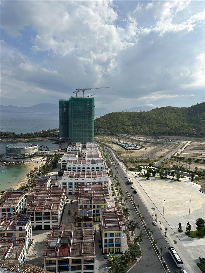 Căn hộ biển nội đô nha trang giá chỉ 1,8 tỷ. full nội thất, phù hợp khách mua vừa ở vừa cho thuê