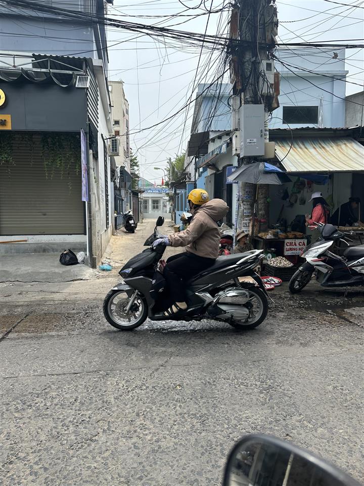 Bán nhà cấp 4 đường chợ ga (vĩnh thạnh), tây nha trang. thuận tiện buôn bán, kinh doanh