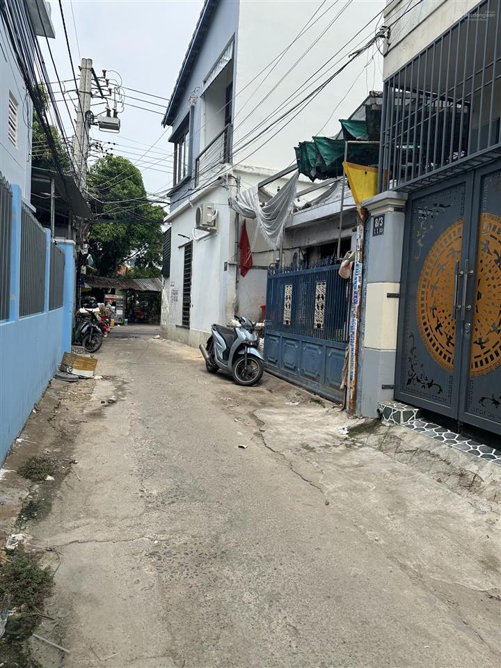 Bán nhà cấp 4 gần chợ ga  vĩnh thạnh. gần chợ nên thuận tiện buôn bán. giá hợp lý