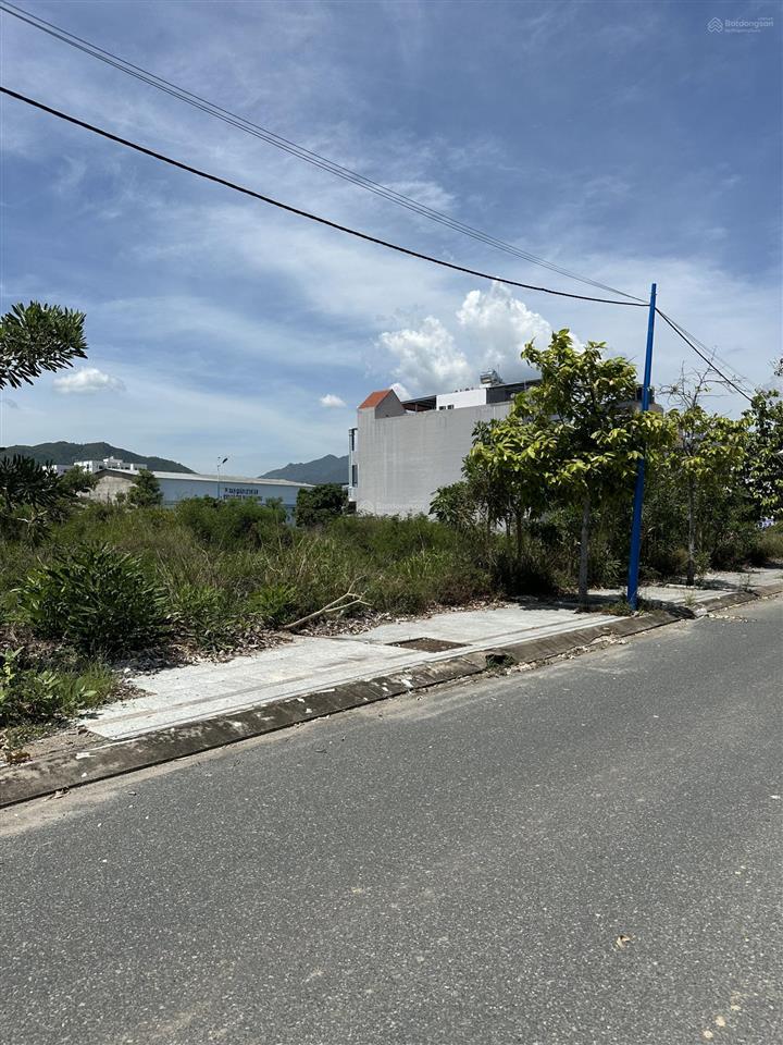 Bán đất khu đô thị hoàng long, phường nam nha trang. giá hợp lý, phù hợp xây nhà