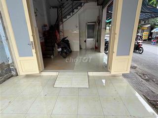 Mặt Bằng Ngã Tư 2 mặt tiền khu vực sầm uất, mới đẹp