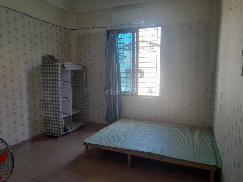 Cho thuê Nhà đẹp 20m2 khép kín, tiện nghi thoáng mát Yên hoà 