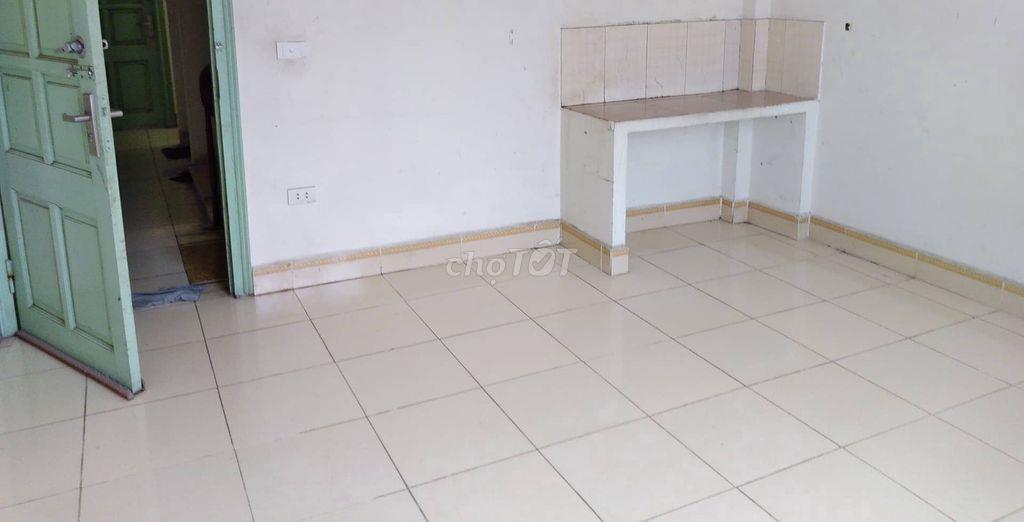 Cho thuê Nhà đẹp 20m2 , thoáng mát Yên hoà Cầu Giấy 