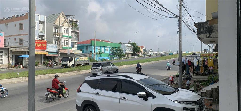 Cho thuê nhà mặt tiền ngay ngã 4, số 2599a đường văn tiến dũng (ql50 cũ), hưng long, tp. hcm