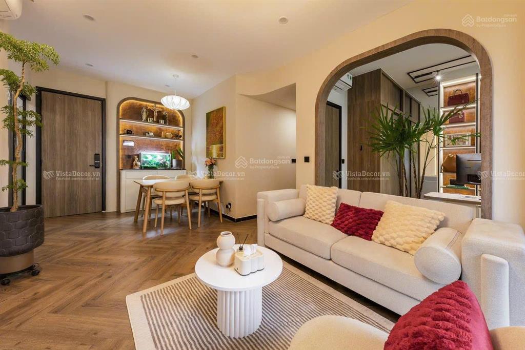 Chuyên rổ hàng thuê mua các căn de la sol q4 studio 12tr 1pn 17tr 2pn 22tr 3pn 35tr 0911 487 ***