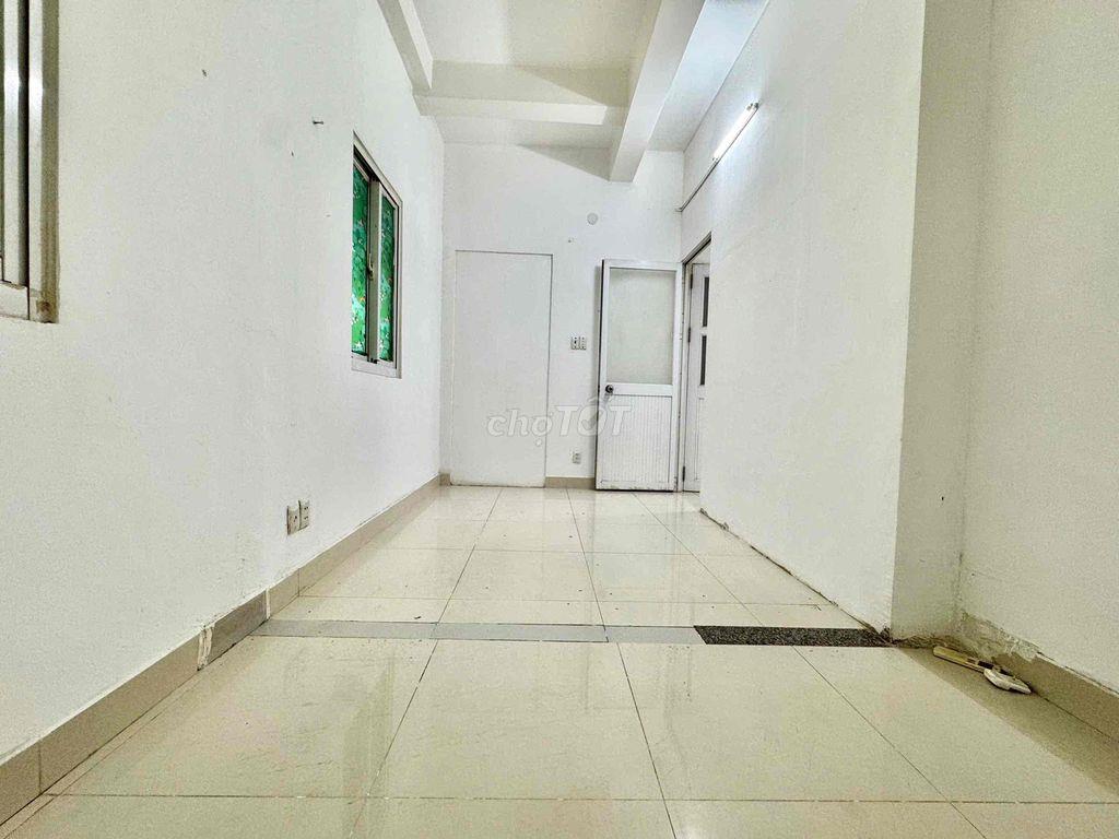 2 PHÒNG NGỦ 1 PHÒNG KHÁCH SẴN MÁY LẠNH