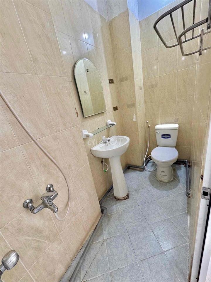 1 PHÒNG KHÁCH PHÒNG NGỦ GIÁ RÊ