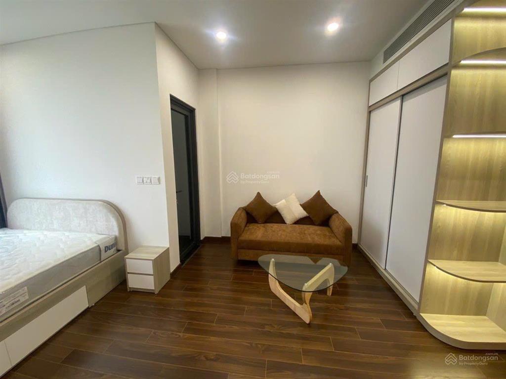 Cho thuê masteri west heights vinhomes smart city studio vào luôn mpdv + gửi ô tô dưới hầm.