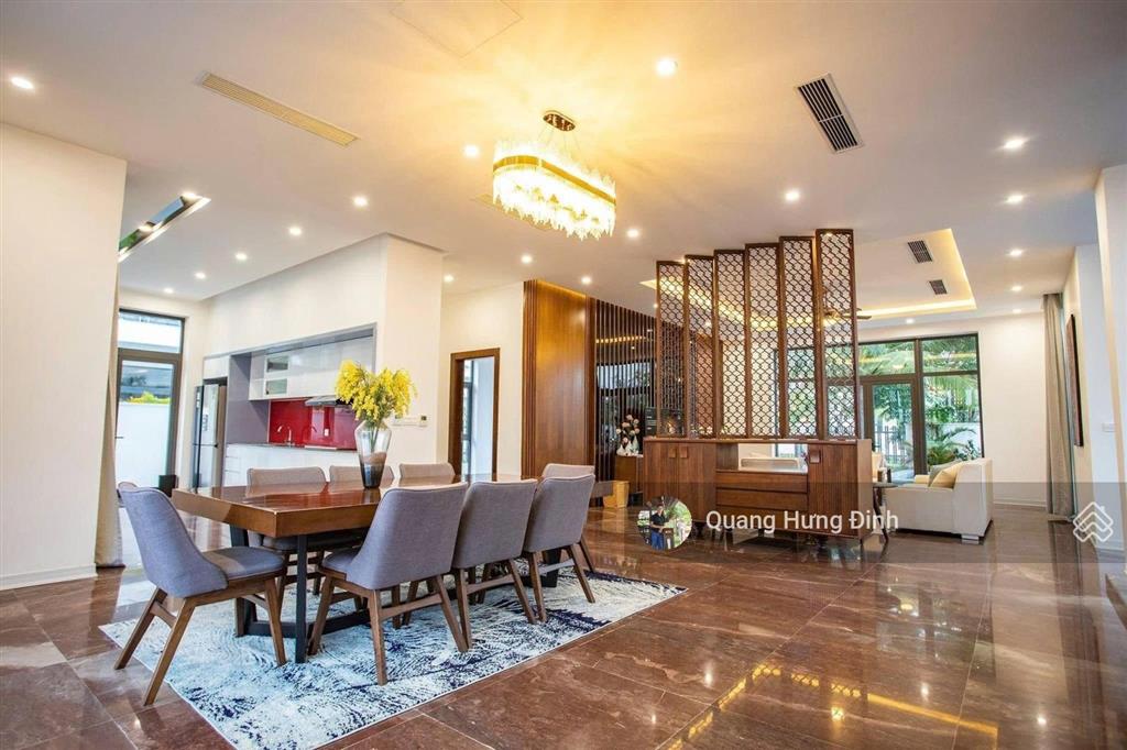 Biệt thự việt kiều châu âu, mỗ lao, 190m², mặt tiền 9m, đường 12m, 4 oto tránh, sẵn sổ. giá 49,5 tỷ