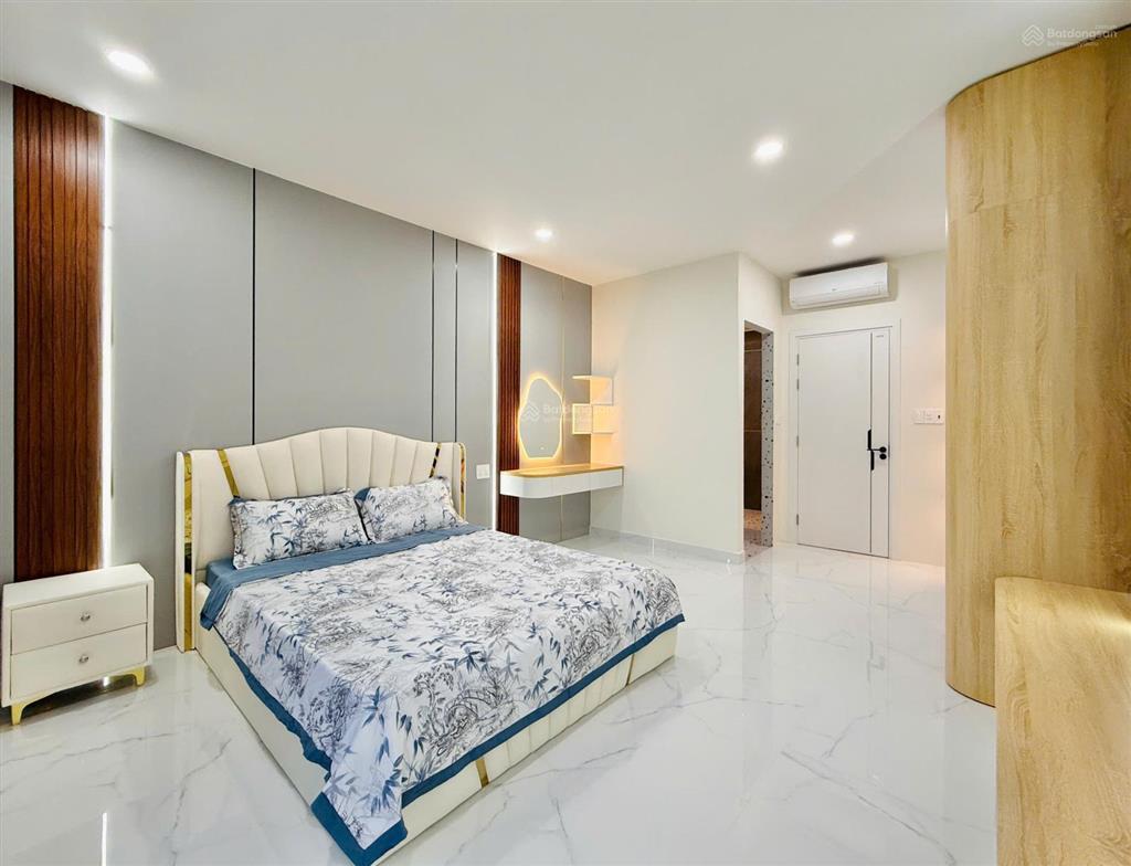 Giảm sốc 2 tỷ bán nhanh trong tháng hẻm xe hơi đường 3/2 quận 10 (dt 6x16m) 3 lầu tiện ở liền
