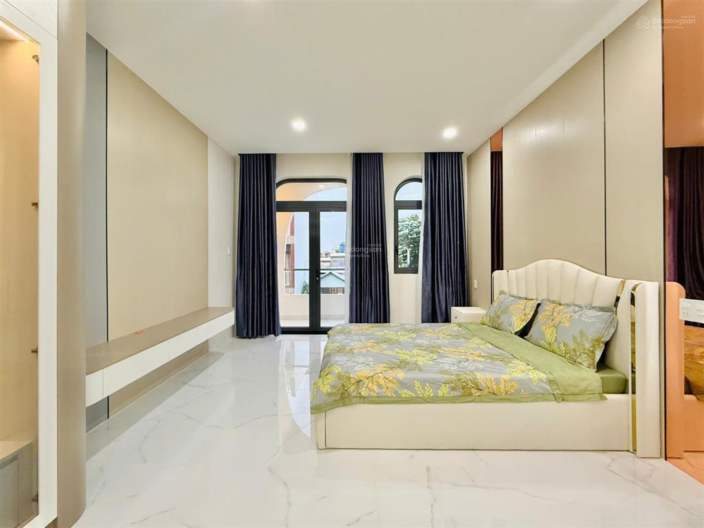 Bán gấp mặt tiền nội bộ thành thái quận 10 (dt 8x18m) khu dân trí an ninh cao