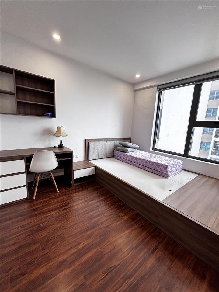 6.9 tỷ, 67m, ban công hướng nam, nhà đẹp, 176 định công,  0978 164 ***