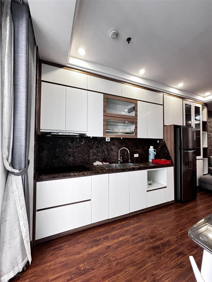 6.9 tỷ, 67m, ban công hướng nam, nhà đẹp, 176 định công,  0978 164 ***