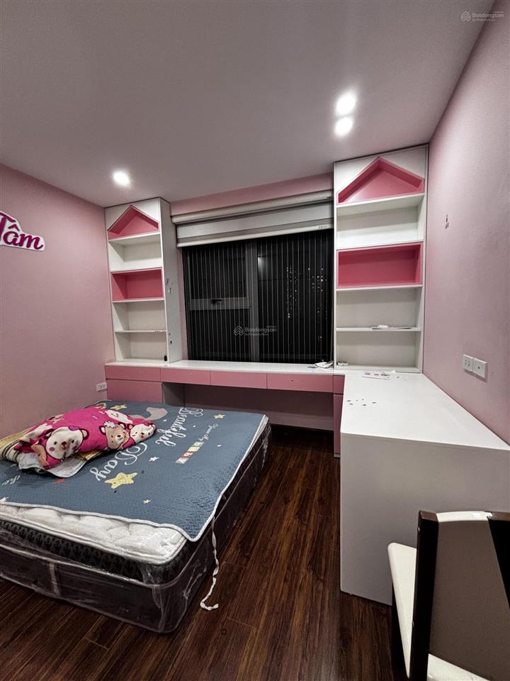 Căn góc 9 tỷ  100m2 hướng đông nam  có slót ô tô dưới hầm 0978 164 ***