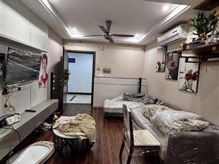 Căn góc.8.8 tỷ  100m hướng đông nam có slót ô tô dưới hầm 0978 164 ***