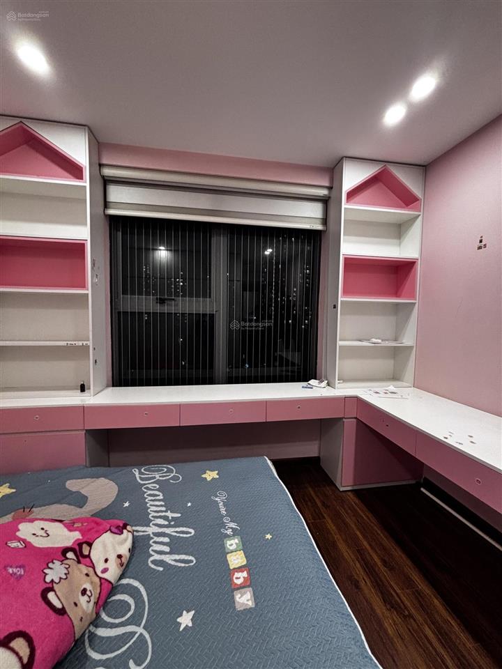 Căn góc 9 tỷ  100m2 hướng đông nam  có slót ô tô dưới hầm 0978 164 ***