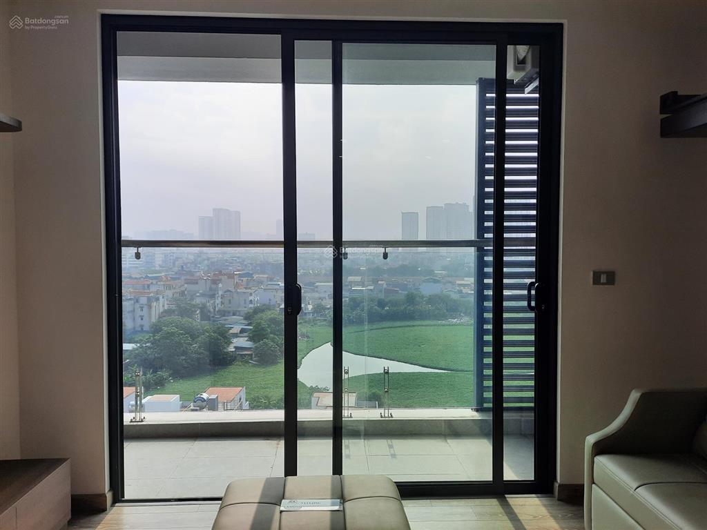 Cho thuê gấp, 2 phòng ngủ, 2 vệ sinh, view hồ, full nội thất 12 triệu/th