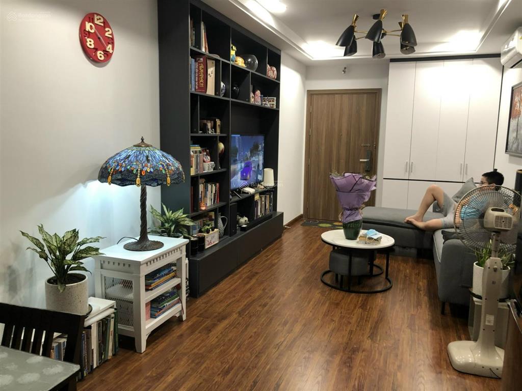 Siêu hiếm có slot đỗ ô tô dưới hầm. 73m2, giá 6.950 tỷ, hướng đẹp, sẵn sổ