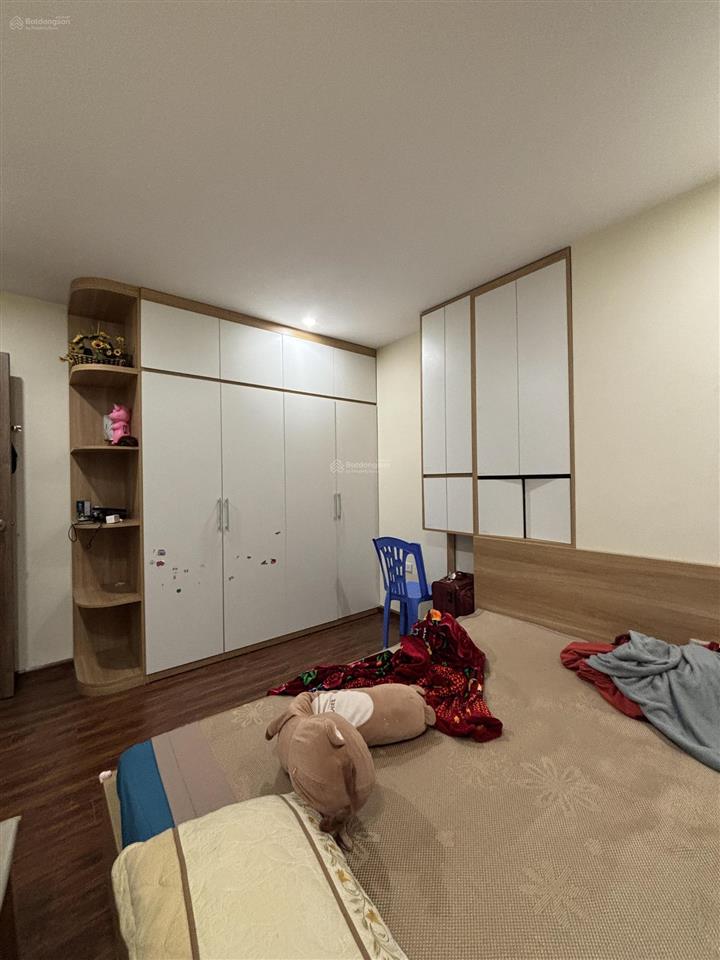 Căn đẹp  95m2 3pn 2vs, căn góc, ba phòng ngủ có cửa sổ thoáng sáng, 8.750 tỷ, full đồ, nhà mát