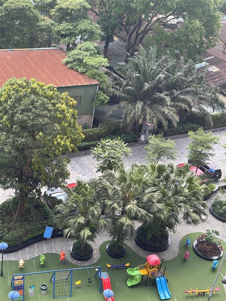 6,35 tỷ  71m2, hướng đông siêu mát, tầng trung, sẵn sổ, định công, thanh xuân