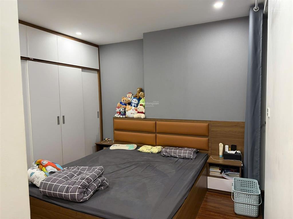 Cho thuê gấp.. 12 triệu full đồ, 176 định công, skycentral, ở ngay