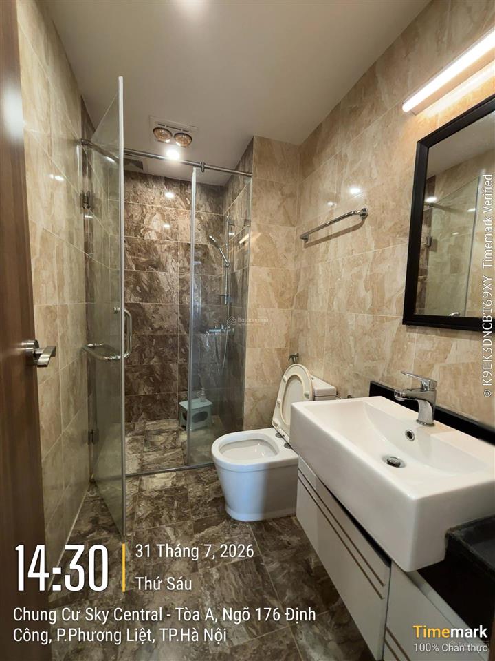 Cho thuê 16 tr/th, 104m2, full đồ, 3pn 2vs, sky central. 176 định công, thanh xuân, phương liệt