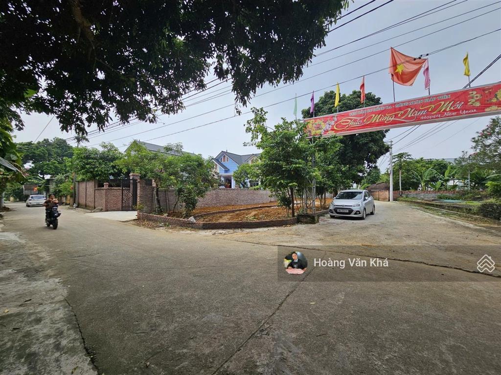 Bán đất sổ hồng sẵn công chứng 88 m2 kinh doanh tốt tại đường liên xã, xã phú cát, hà nội
