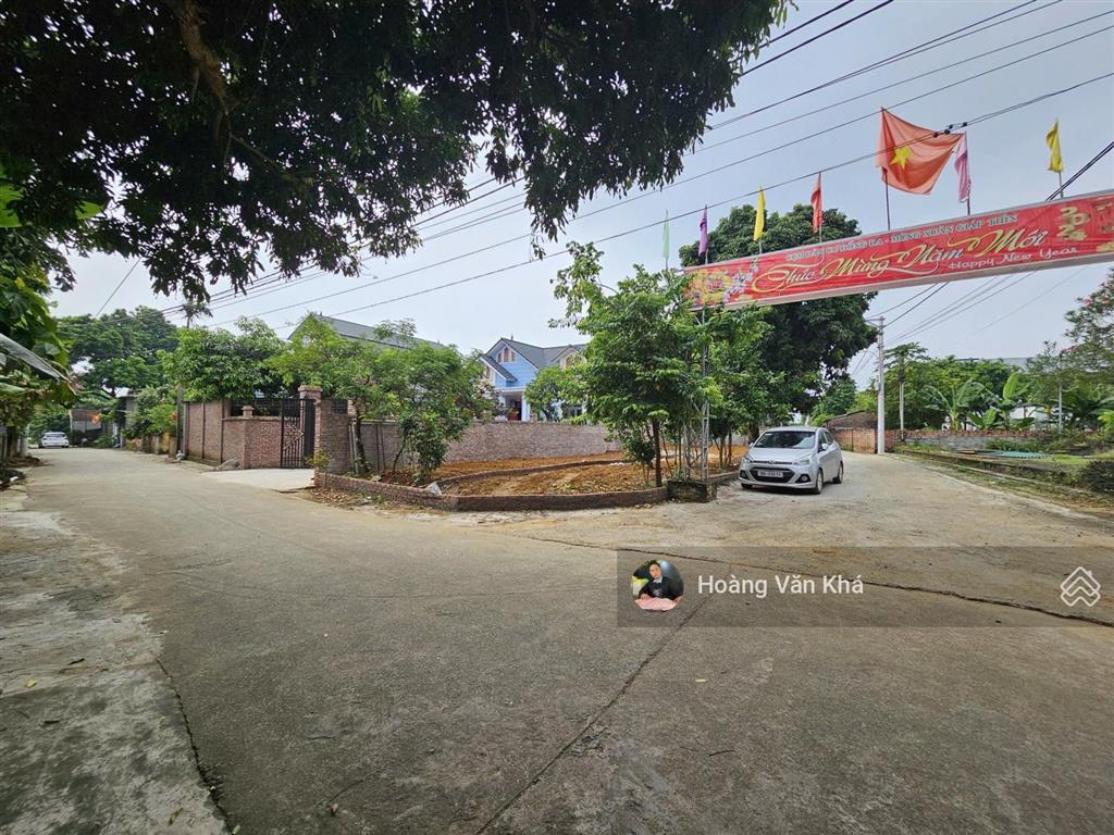 Bán đất sổ hồng sẵn công chứng 88 m2 kinh doanh tốt tại đường liên xã, xã phú cát, hà nội