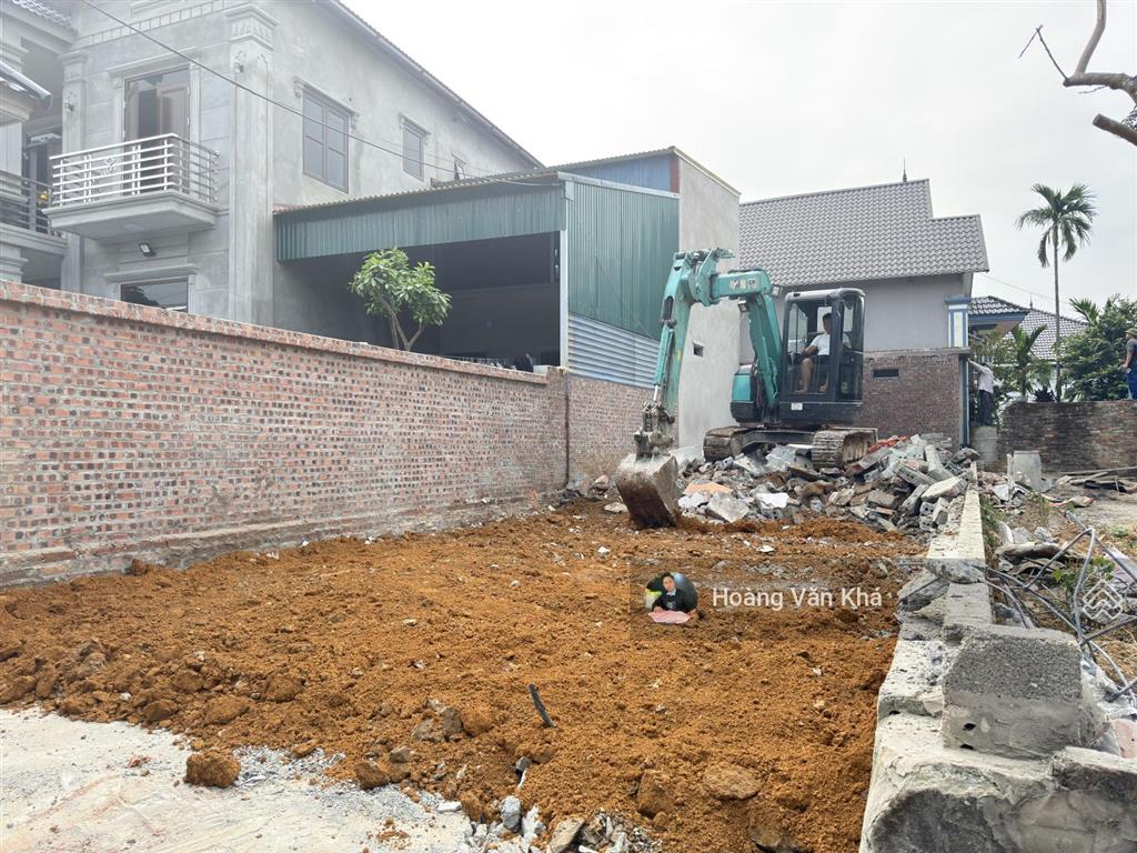 Chính chủ cắt bán 100m2 đường thông thôn đông thượng, phú cát, giá tốt để ở hoặc đầu tư