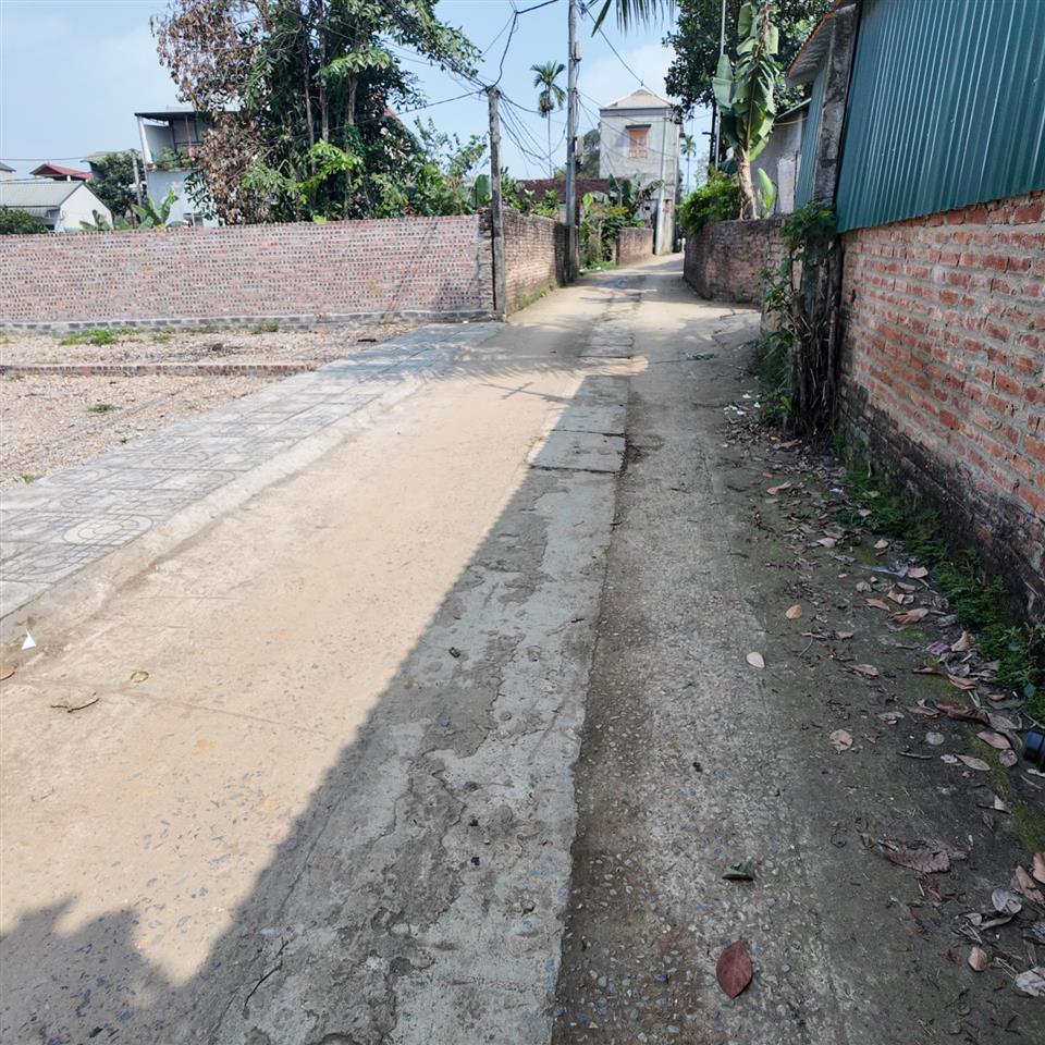 Bán đất vàng trung tâm chợ hòa thạch, đối diện uỷ ban, trường học, trung tâm hành chính xã