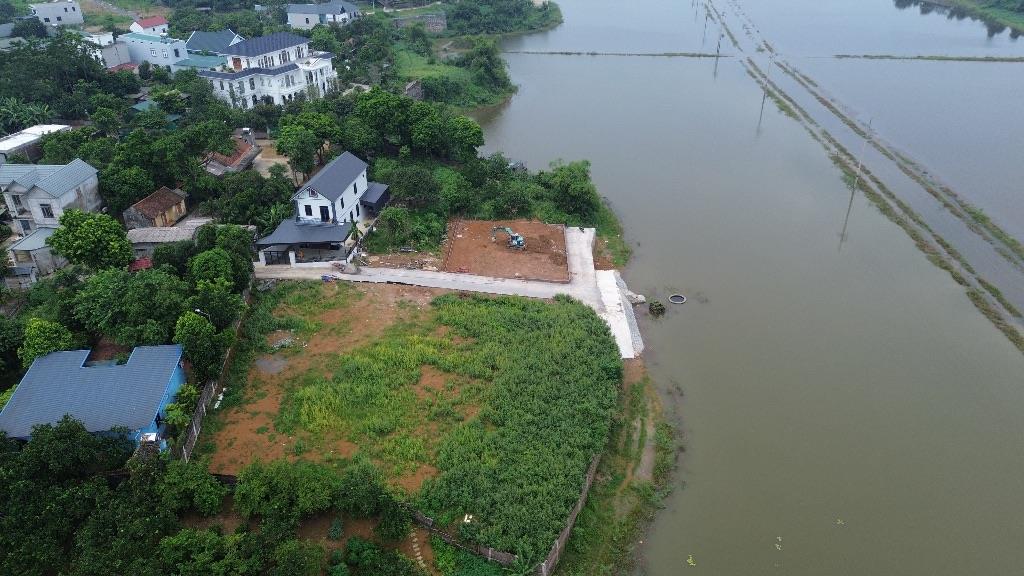 Chính chủ cần tiền bán gấp 4 lô view hồ giá chỉ hơn 2 tỷ / 1 lô
