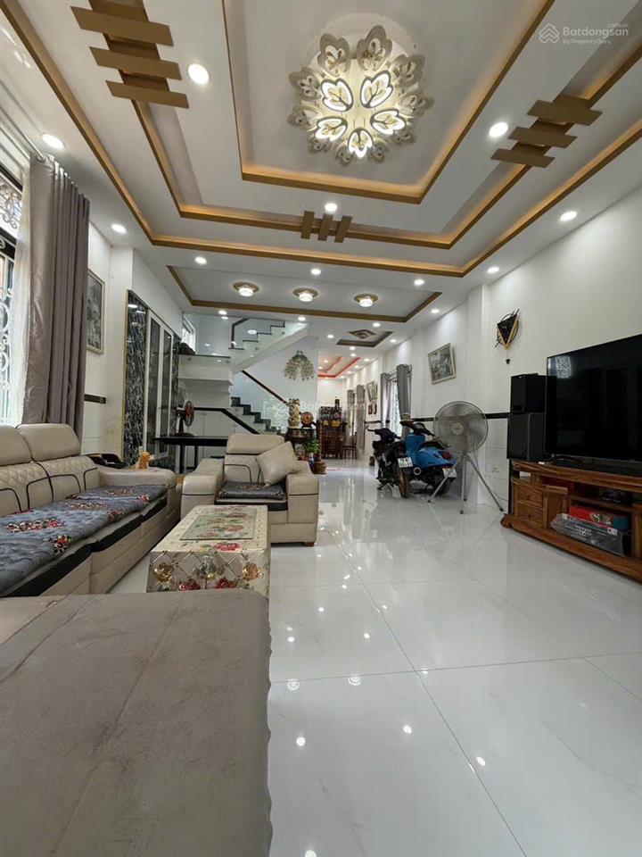 Bán căn nhà tâm huyết 3 tầng dt sàn 246m2 nở hậu, đẹp nhì diên điền, diên khánh cũ khánh hòa