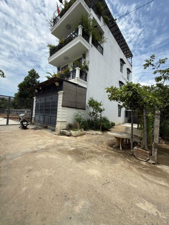 Bán căn nhà tâm huyết 3 tầng dt sàn 246m2 nở hậu, đẹp nhì diên điền, diên khánh cũ khánh hòa