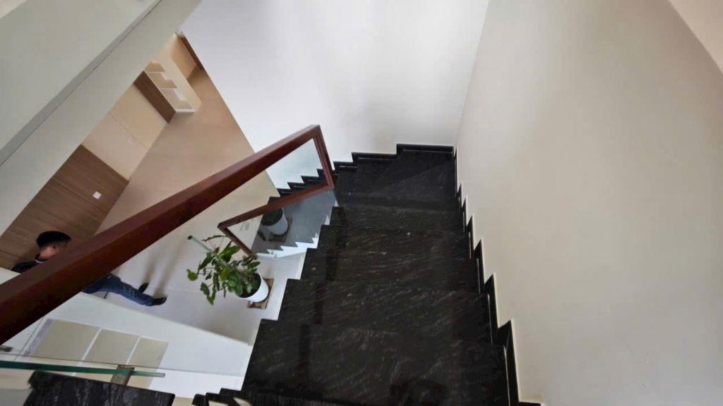 Cần bán gấp căn nhà 2 tầng 143m2 gần ngã tư Nguyễn Trãi và Quốc lộ 1 Diên Khánh, Khánh Hòa