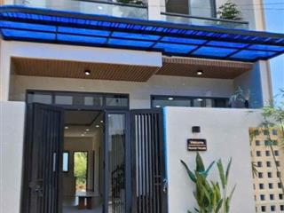 Cần bán gấp căn nhà 2 tầng 143m2 gần ngã tư Nguyễn Trãi và Quốc lộ 1 Diên Khánh, Khánh Hòa