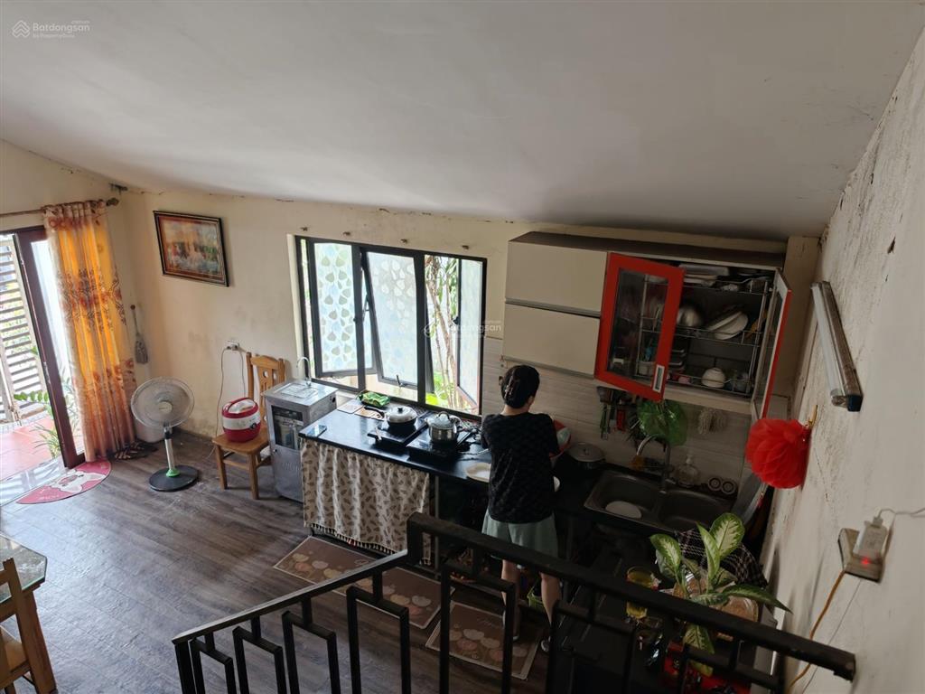 Bán nr 206 c15 tập thể thượng thanh, 4,1 tỷ, 32m2 view đẹp, giá ưu đãi
