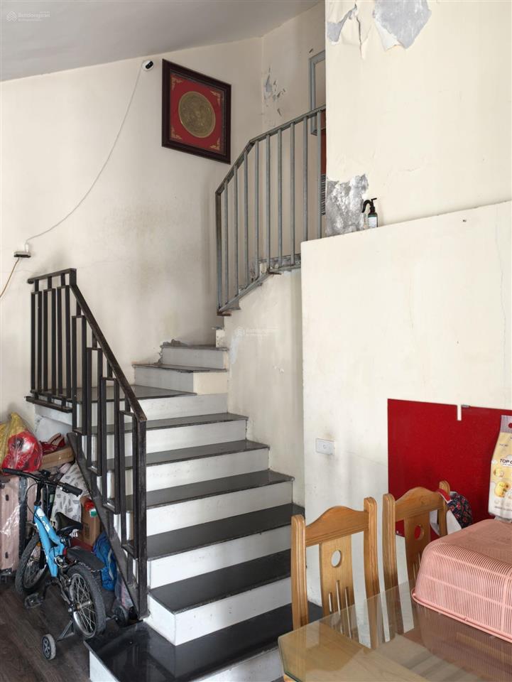 Bán nr 206 c15 tập thể thượng thanh, 4,1 tỷ, 32m2 view đẹp, giá ưu đãi