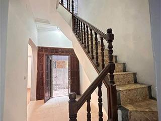 CHO THUÊ NGUYÊN CĂN ĐẶNG TIẾN ĐÔNG - 80M 3T, 3 NGỦ, 15TR 0903258273