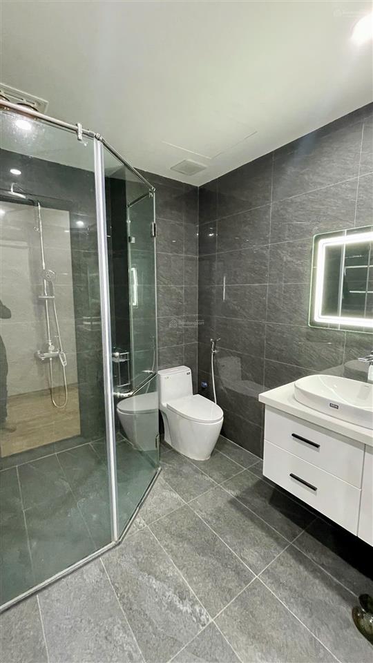 Ảnh thật 100%  liền kể 6 tầng  thang máy kinh doanh sầm uất tại trung tâm hà đông 0983 851 ***