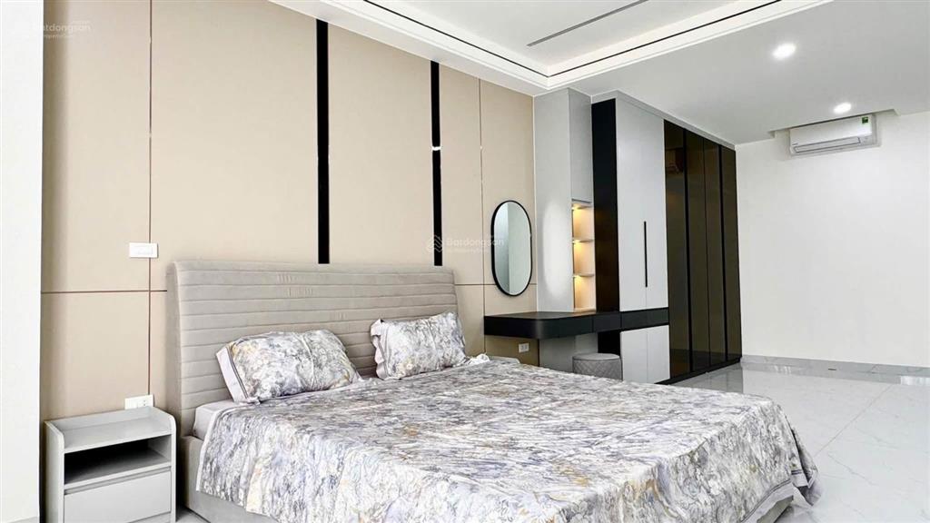 Chủ bán gấp liền kề tại khu đô thị mậu lương hà đông, chỉ nhỉnh 11 tỷ  rẻ hơn 3 tỷ so với hàng xóm